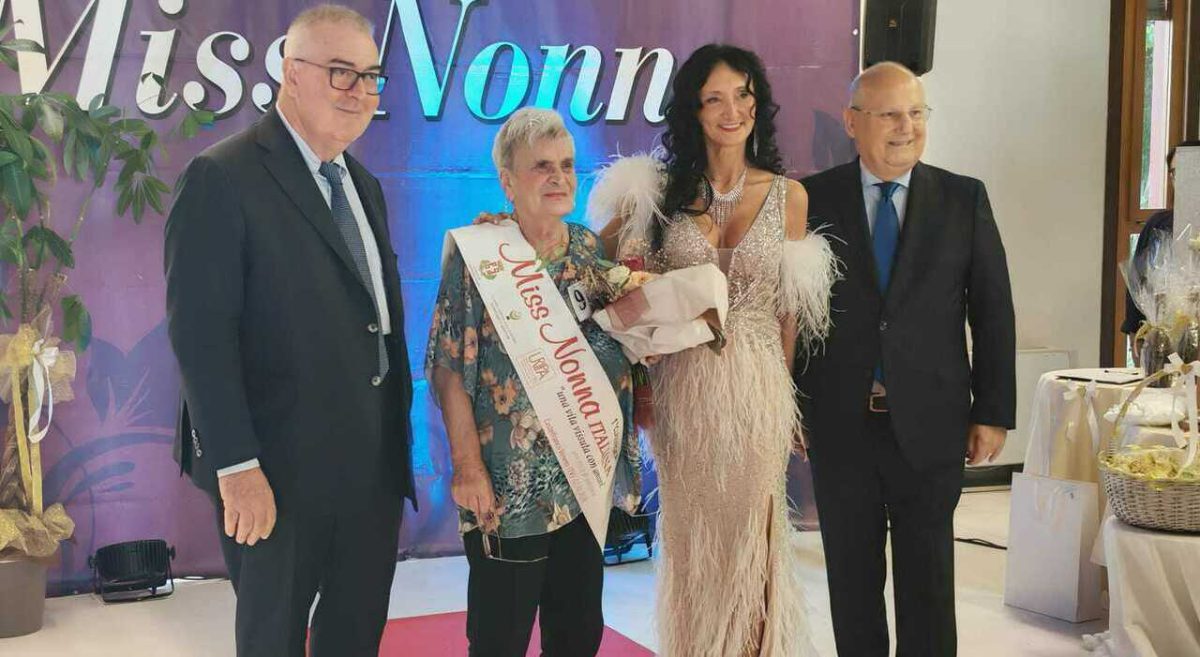 Graziella Fontana vince Miss Nonna Italiana 2026, prima passerella a 77 anni