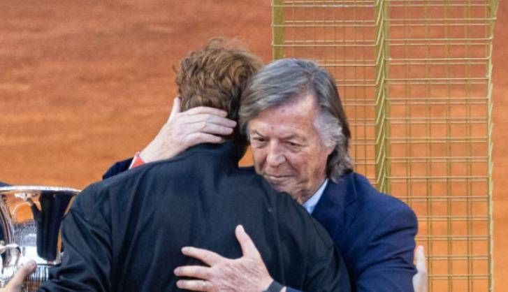Sinner chiude il 2026, Panatta e Barazzutti sostengono lo stop per il ginocchio