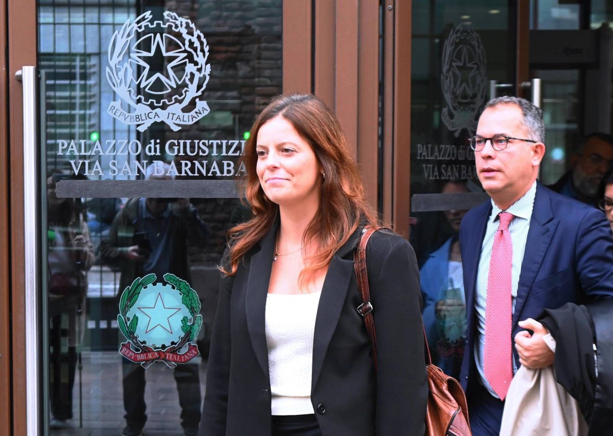Ilaria Salis, il nodo delle notifiche può azzerare la sentenza da 300mila euro