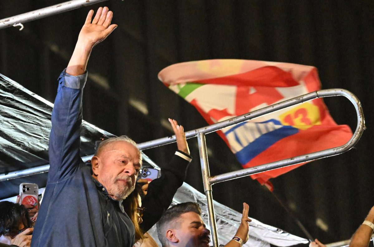 Brasile, Lula conquista il quarto mandato ma Flávio Bolsonaro chiede di annullare il voto