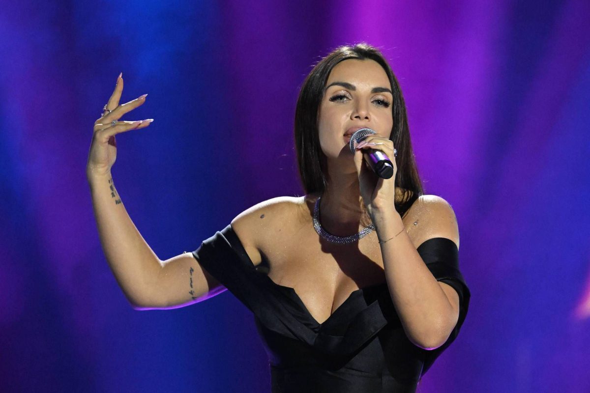 Elettra Lamborghini valuta uno stop agli impegni, i problemi di salute peggiorano da mesi