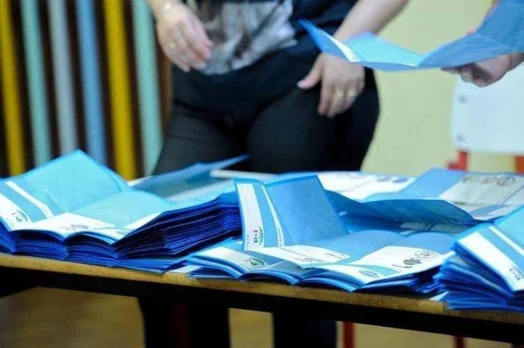 Sondaggio Swg, centrosinistra avanti di 0,8 punti ma Meloni guida il primo partito