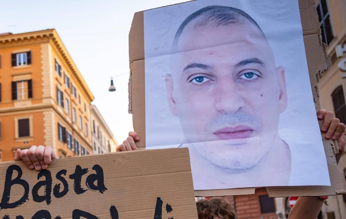 Morte di Abderrahim Fakir a Bologna, la perizia e le frasi degli agenti riprese dalle bodycam