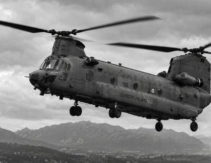 Elicottero italiano precipitato in Bosnia, i nomi dei quattro militari morti e il lutto della Difesa