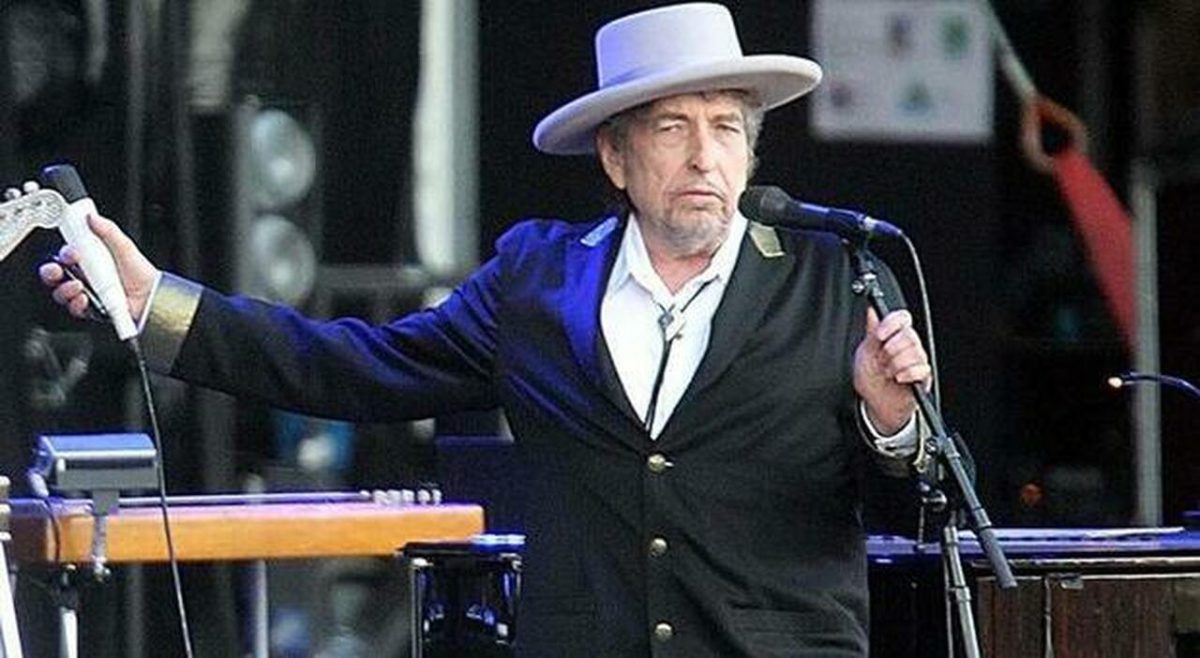 Bob Dylan a Milano, Roma e Bologna: tre concerti senza smartphone e scaletta aperta