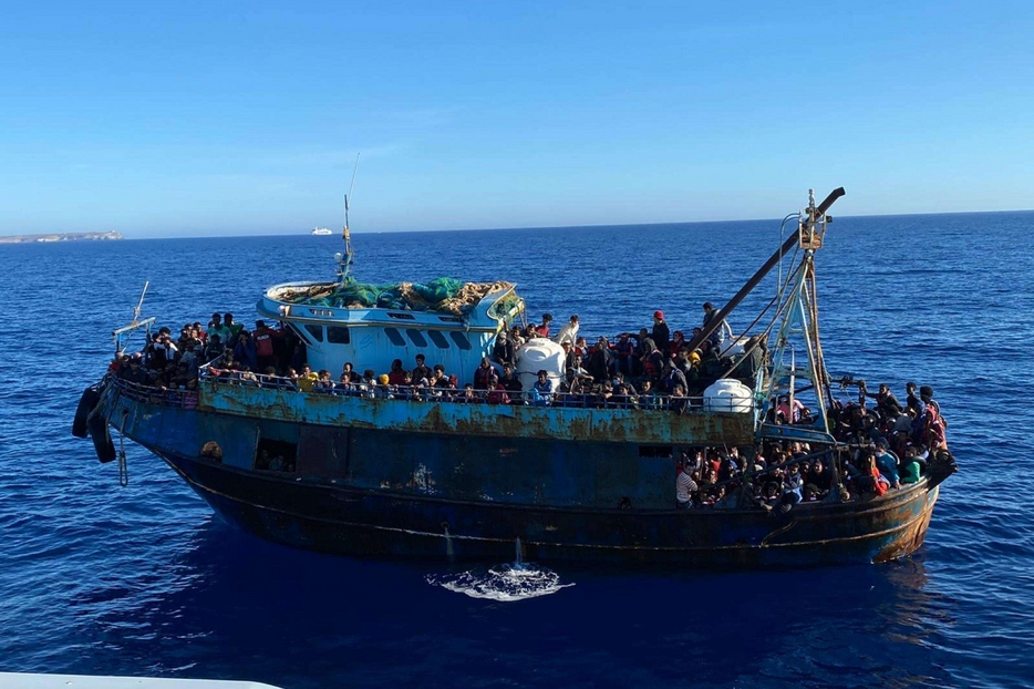 A Lampedusa sbarcati 566 migranti in 24 h