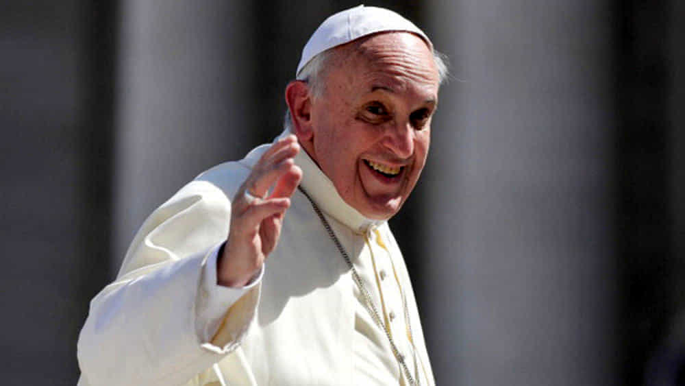 Papa Francesco Compie 87 Anni: Un Compleanno Dedicato alla Semplicità e all