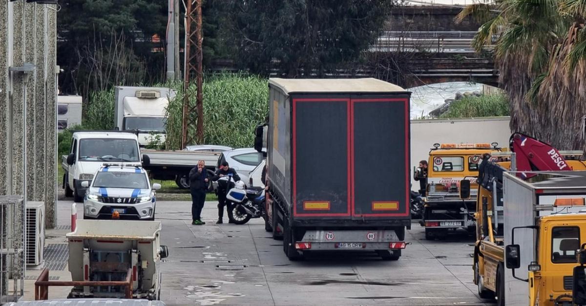 Sanremo: Studente 17enne morto e sorella gravemente ferita in incidente con tir