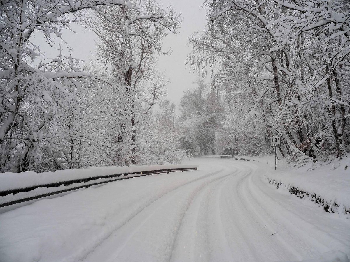 Bimbo lasciato a piedi dal bus a Vodo di Cadore, incontro chiarificatore e ritorno ai biglietti chilometrici Bimbo lasciato a piedi dal bus a Vodo di Cadore, incontro chiarificatore e ritorno ai biglietti chilometrici