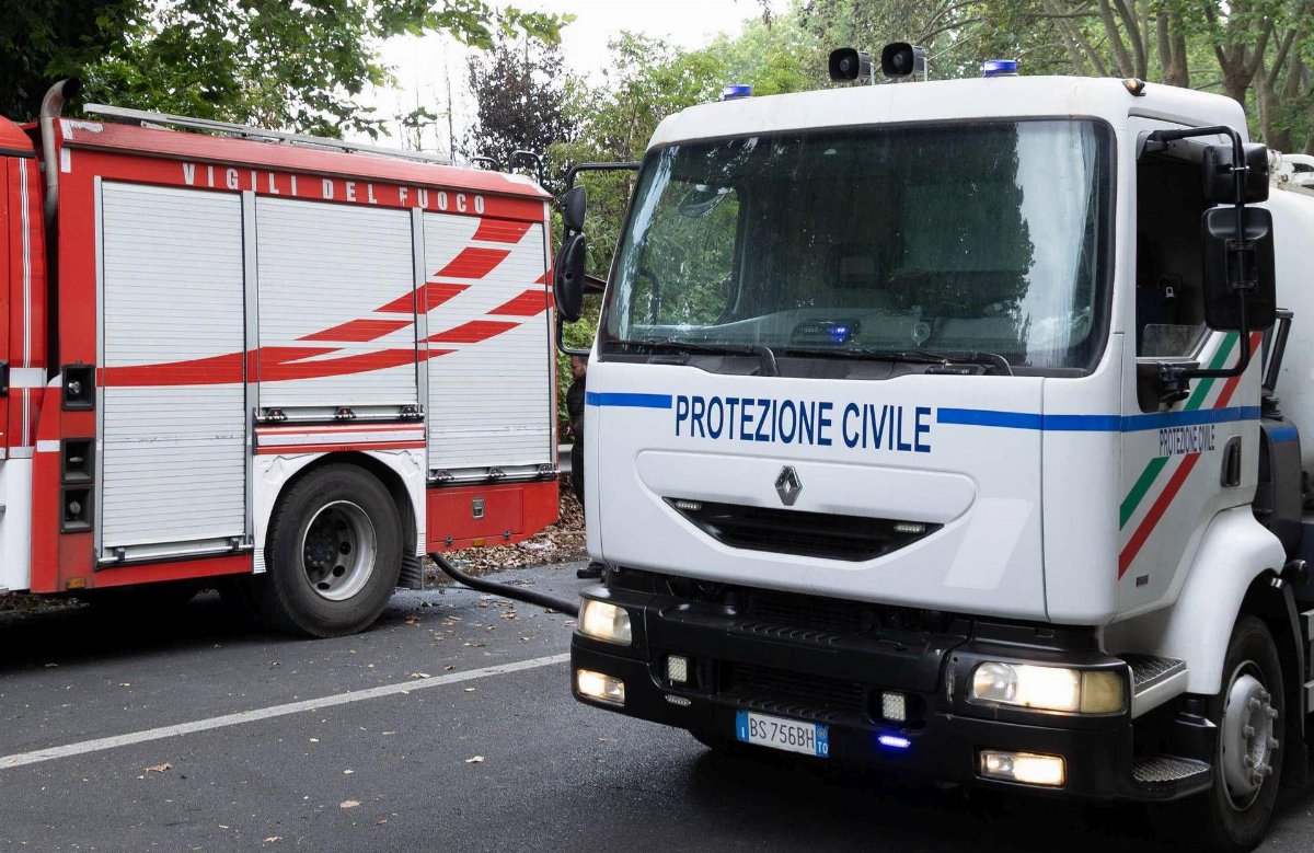 Scuole chiuse in Irpinia dopo il terremoto: stop alle lezioni ad Avellino, Benevento e altri Comuni Scuole chiuse in Irpinia dopo il terremoto: stop alle lezioni ad Avellino, Benevento e altri Comuni