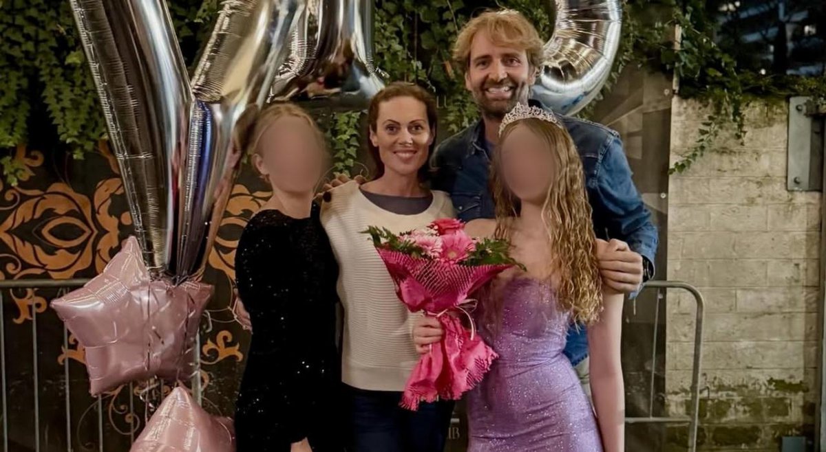 Massimiliano Rosolino e Natalia Titova riappaiono insieme al compleanno della figlia Massimiliano Rosolino e Natalia Titova riappaiono insieme al compleanno della figlia