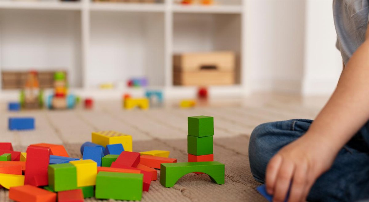 Bimbi rinchiusi all Bimbi rinchiusi all