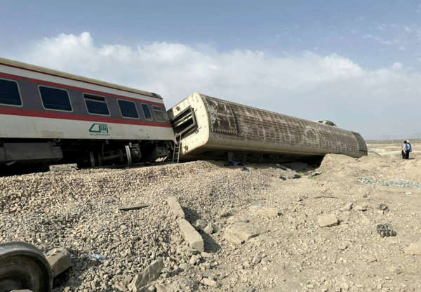 In Iran deraglia treno passeggeri : 10 morti e 50 feriti