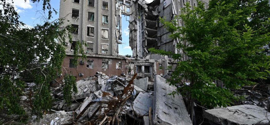 Guerra Ucraina : due ospedali distrutti a Severodonetsk