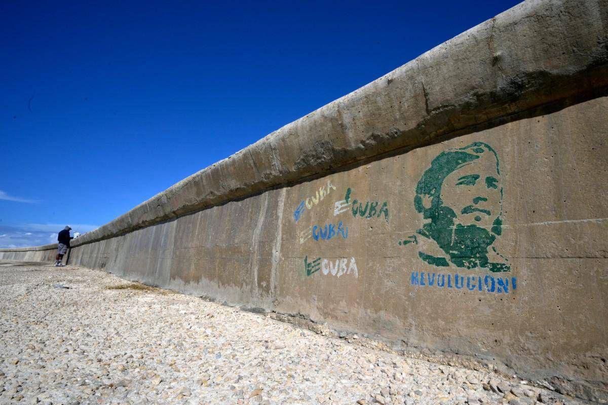 Trump contro Cuba: Stop a petrolio e fondi dal Venezuela, spiraglio per un accordo