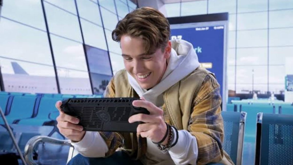 Disponibile la nuova Claw 7 AI+