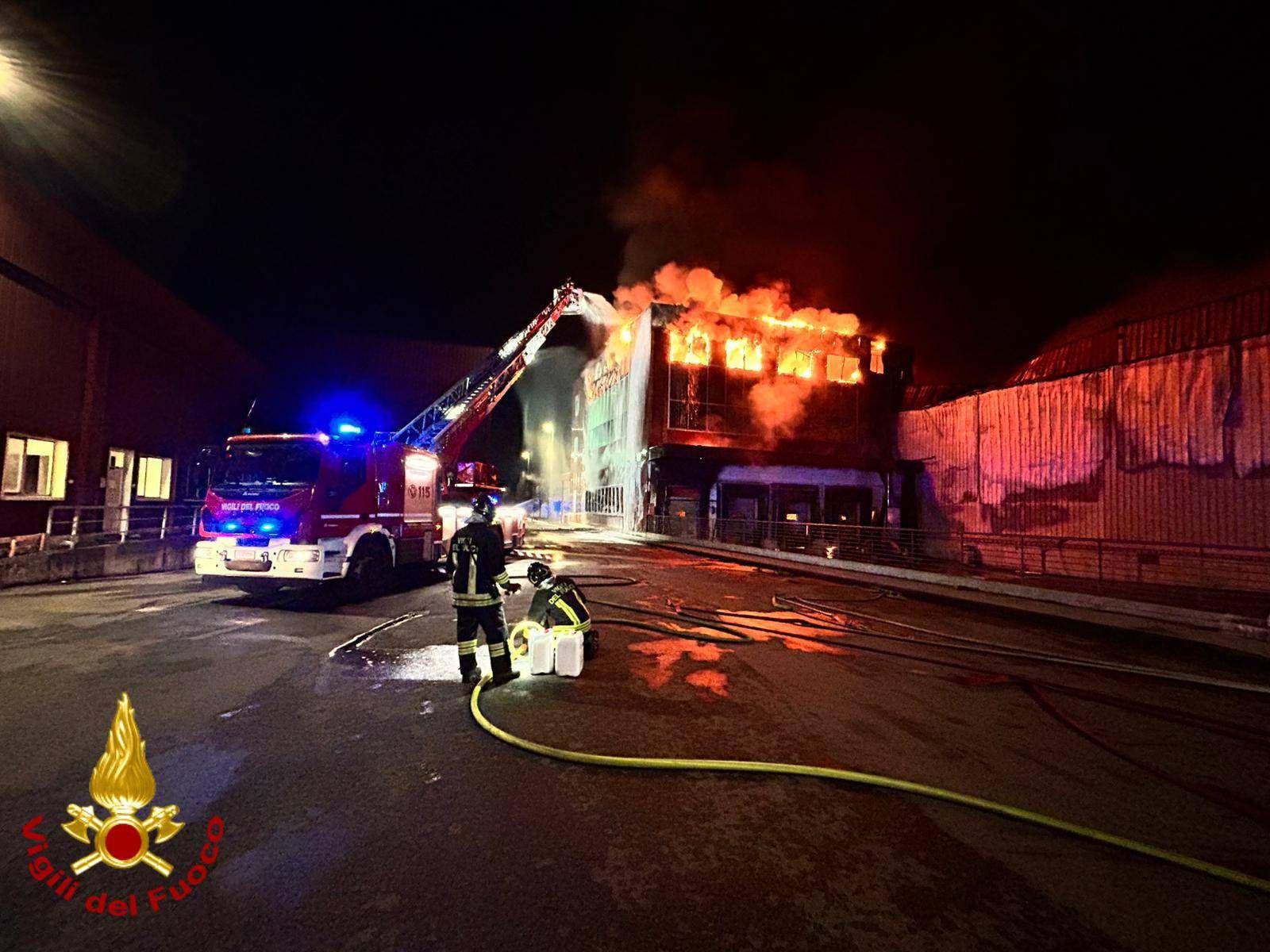 incendio devasta incendio devasta
