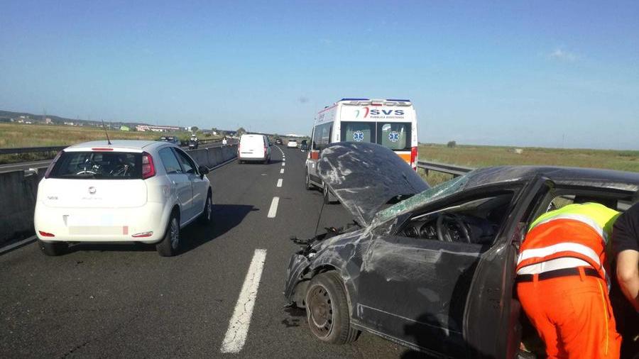 Scontro Fi Pi Li direzione Livorno: Ferite una madre e due bambine, conducente dell