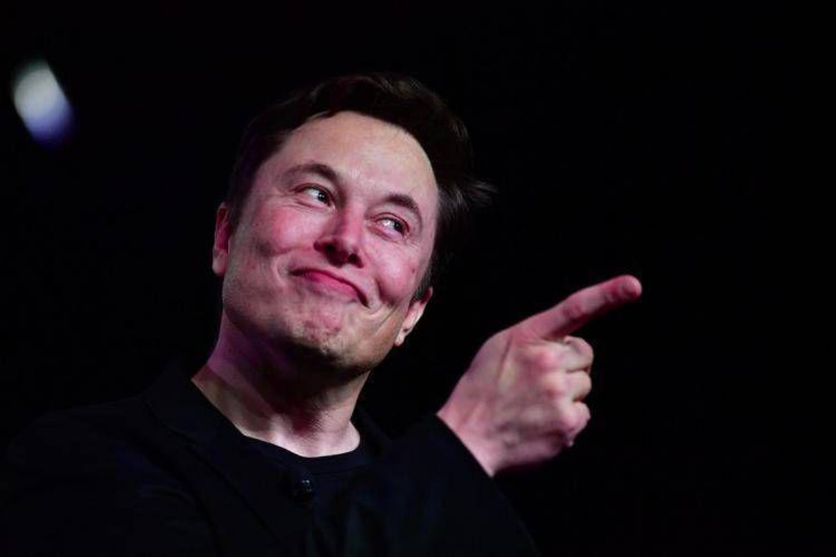 Musk fonde SpaceX e xAI: data center spaziali per l Musk fonde SpaceX e xAI: data center spaziali per l