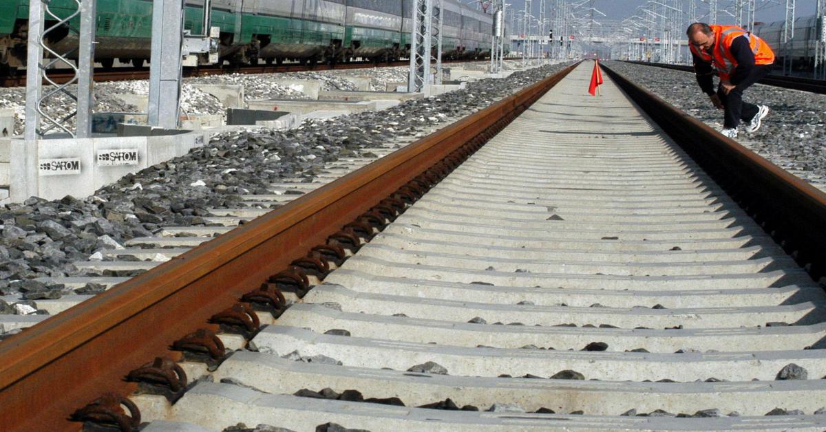 Tragedia alla Stazione di Acerra: Uomo investito da un treno