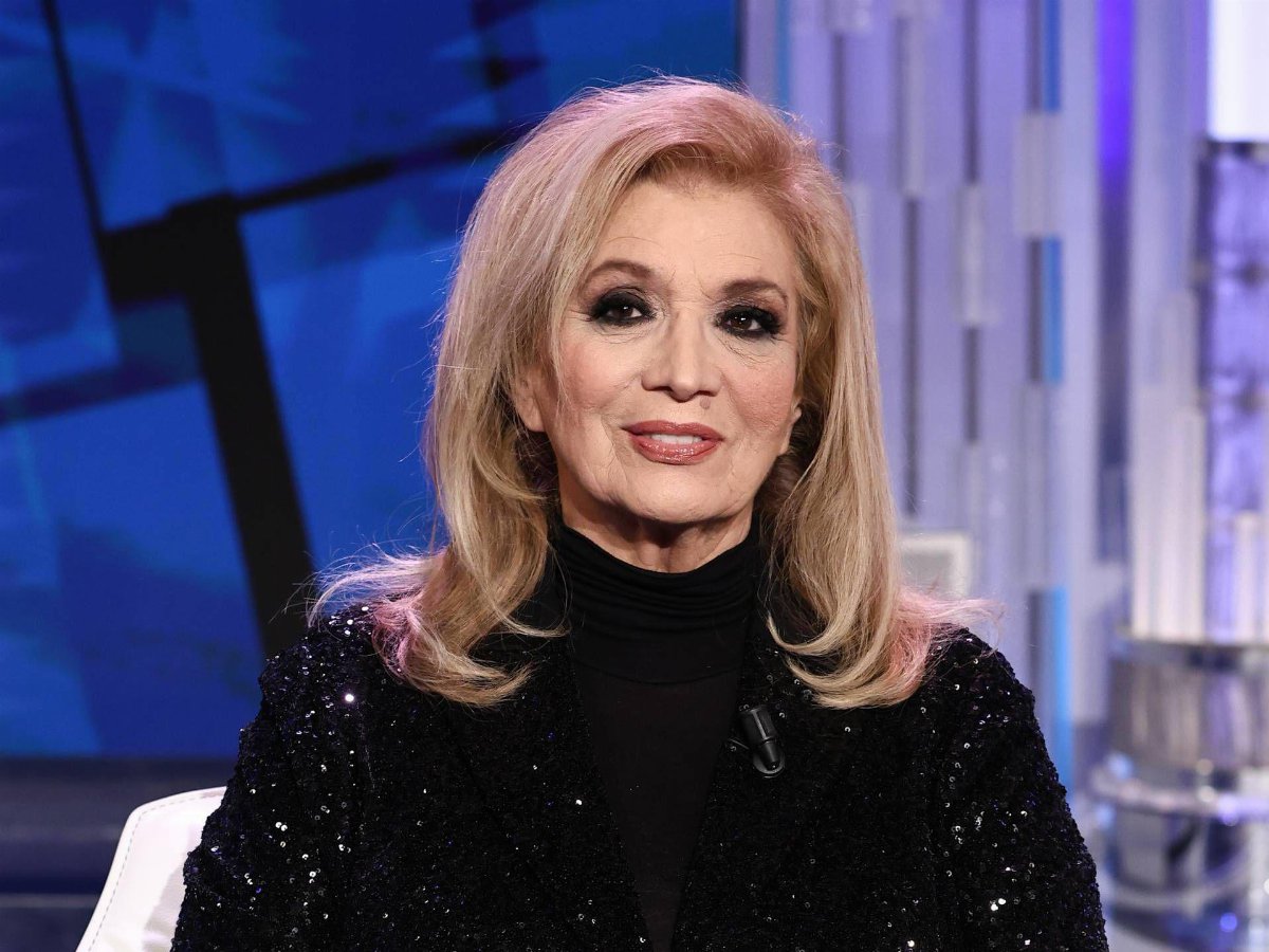 Iva Zanicchi e la pastiglia a Domenica In: l Iva Zanicchi e la pastiglia a Domenica In: l