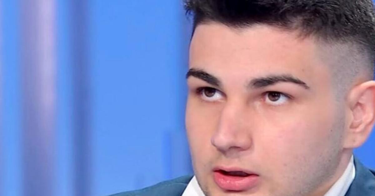 Chi è Alex Cotoia: il ragazzo che ha ucciso il papà per proteggere la mamma