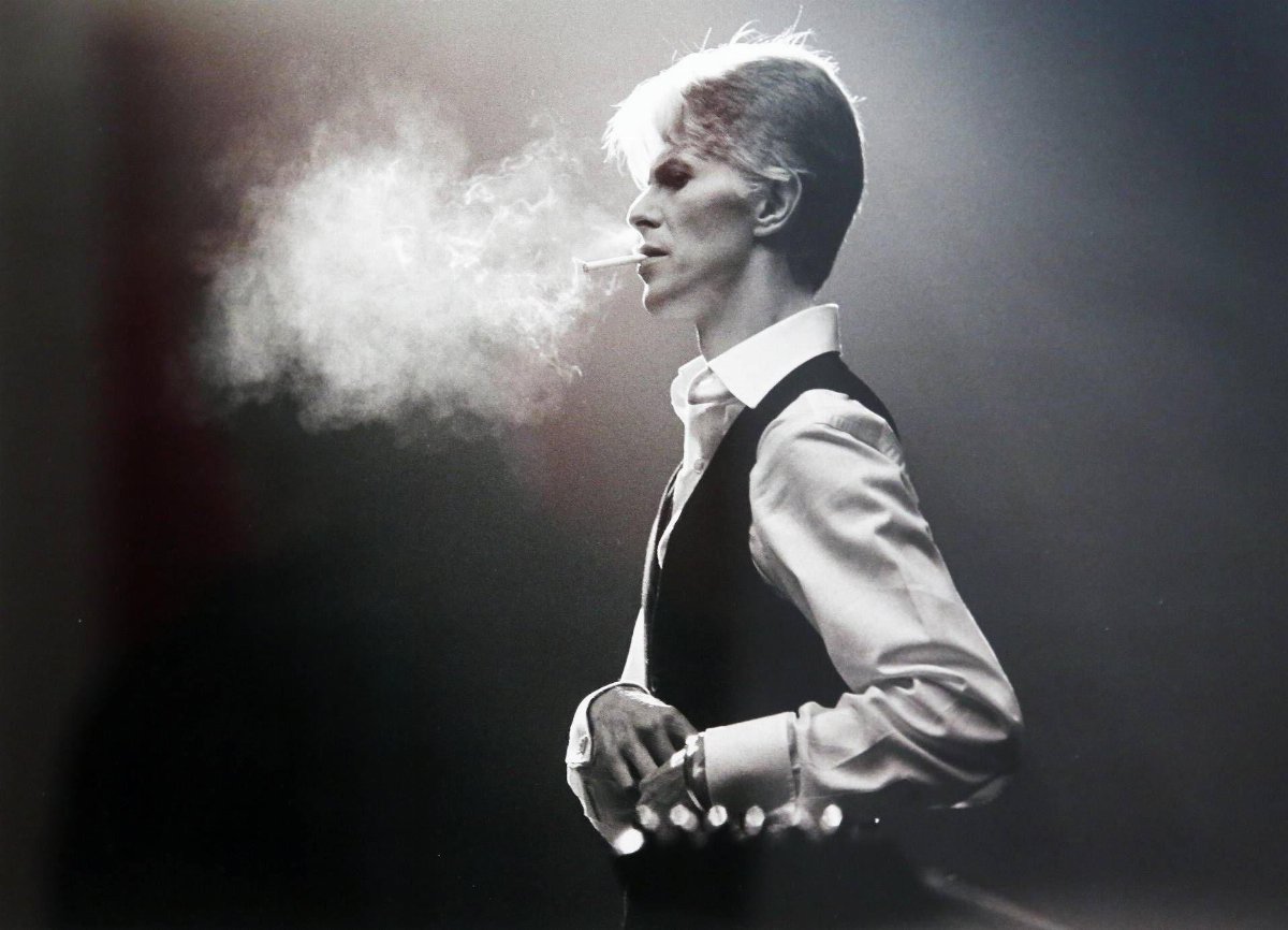 David Bowie dieci anni dopo, due biografie per raccontare il Duca bianco David Bowie dieci anni dopo, due biografie per raccontare il Duca bianco