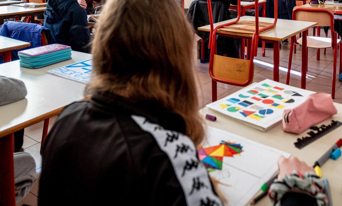 Palermo, scuole senza riscaldamento: studentessa si sente male in aula Palermo, scuole senza riscaldamento: studentessa si sente male in aula