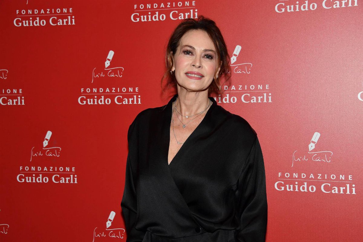 Elena Sofia Ricci ritrova sé stessa: tra abuso, rinascita e libertà dopo la separazione