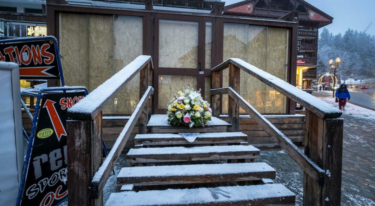 Crans-Montana, il rogo di Capodanno fa 41 vittime: muore un 18enne dopo un mese in ospedale Crans-Montana, il rogo di Capodanno fa 41 vittime: muore un 18enne dopo un mese in ospedale