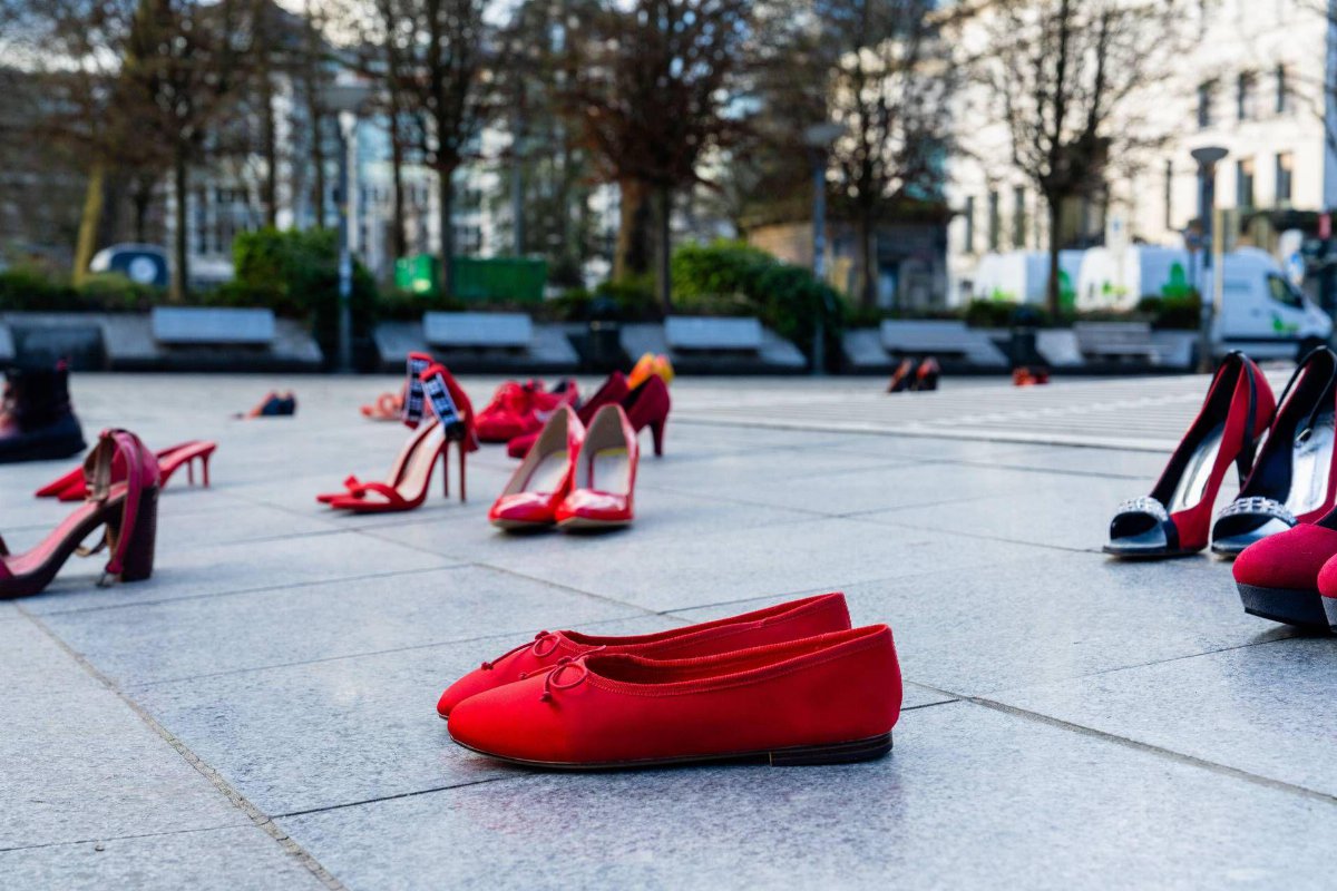 Nuova legge sul femminicidio: via libera definitivo della Camera con misure più severe e tutele rafforzate