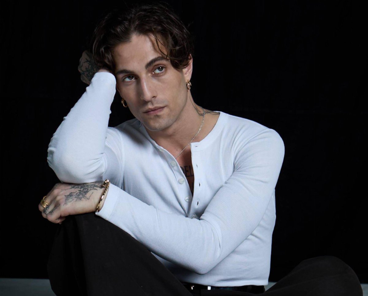 Damiano David presenta il suo primo album solista e annuncia: Quando tornerò con i Maneskin sarò un artista migliore Damiano David presenta il suo primo album solista e annuncia: Quando tornerò con i Maneskin sarò un artista migliore