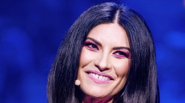 Laura Pausini non canta Bella Ciao : Non usatemi per propaganda politica