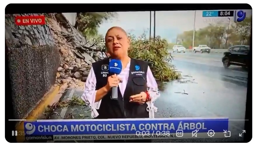 Monterrey, Jeep investe reporter e cameraman durante una diretta sulle piogge