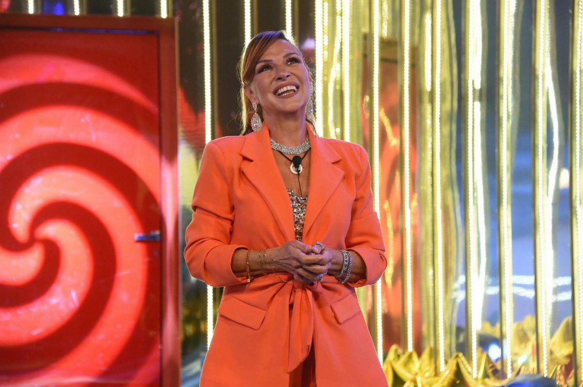 Patrizia Rossetti presenta il nuovo amore Marco Antonio Bellini a Storie al Bivio Patrizia Rossetti presenta il nuovo amore Marco Antonio Bellini a Storie al Bivio