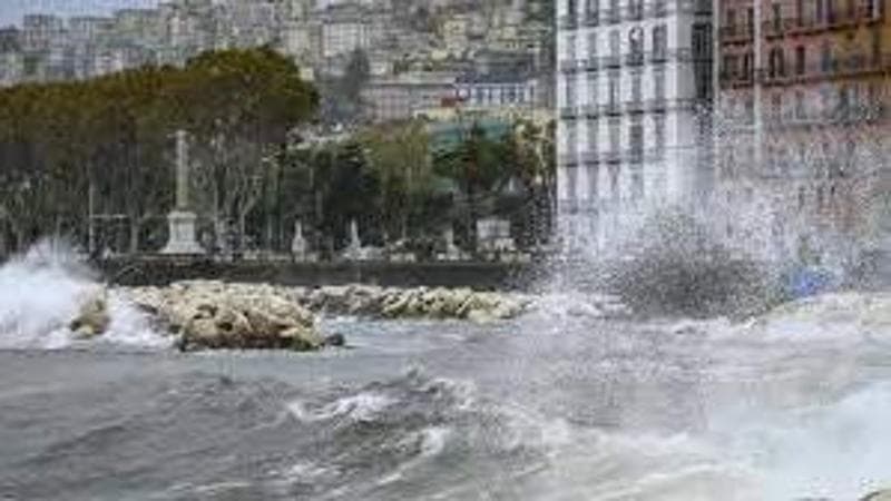 Allerta Maltempo: Temporali in 9 Regioni, Scuole Chiuse nel Livornese