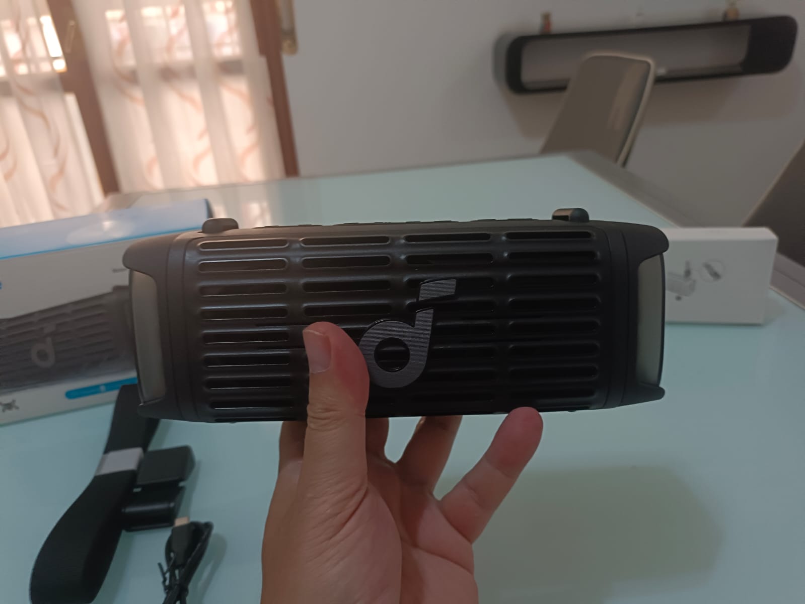 recensione soundcore Recensione Soundcore Boom 3i di Anker: lo speaker Bluetooth impermeabile con bassi potenti e funzioni smart per l