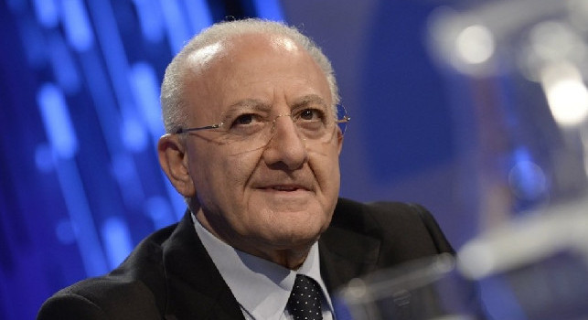 Covid-19 Campania : Il Governatore ha ragione sulle scuole chiuse Covid-19 Campania : Il Governatore ha ragione sulle scuole chiuse
