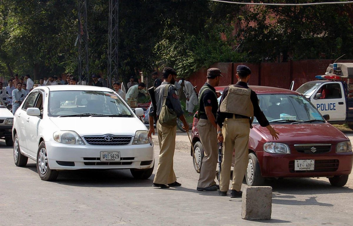 Pakistan, esplosione davanti a un tribunale a Islamabad: 12 vittime e oltre 20 feriti