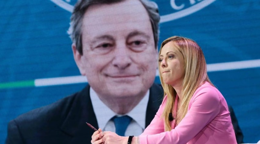 Le dichiarazioni di Meloni su Draghi, la foto con Macron e Scholz e il confronto con il Pd