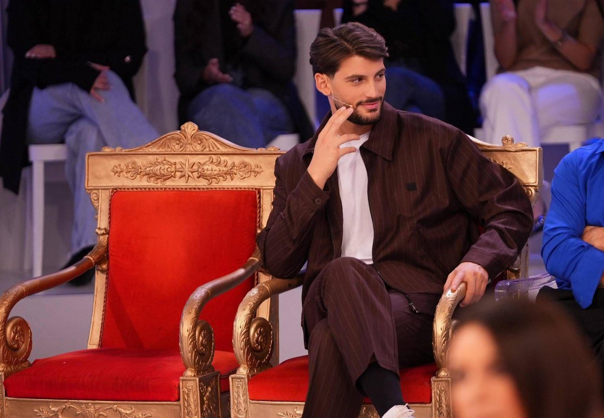 Uomini e Donne, Ciro Solimeno nuovo tronista: le scuse di Martina De Ioannon in studio