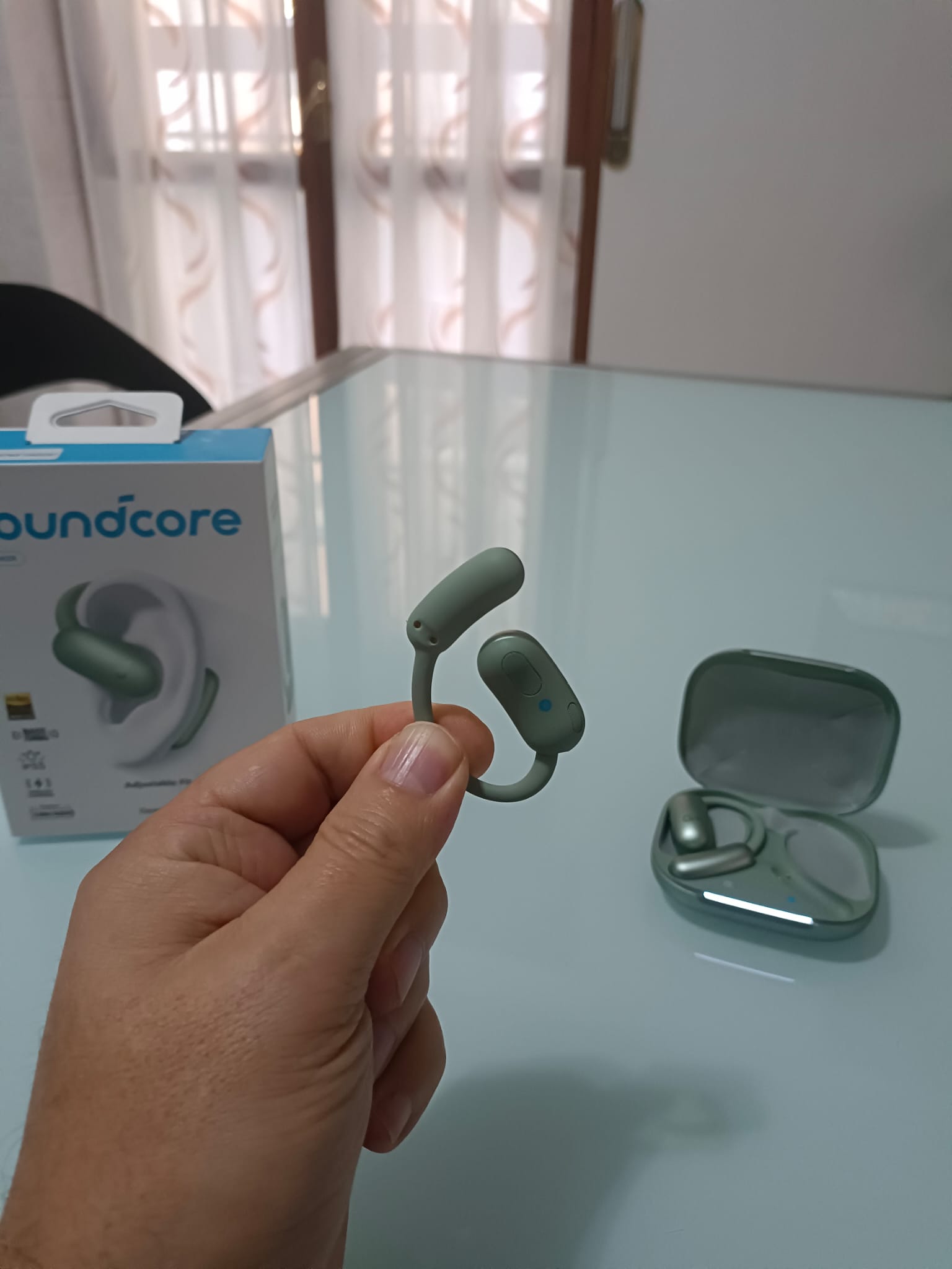soundcore aerofit Soundcore AeroFit 2 open-ear con IA: recensione completa e funzioni smart