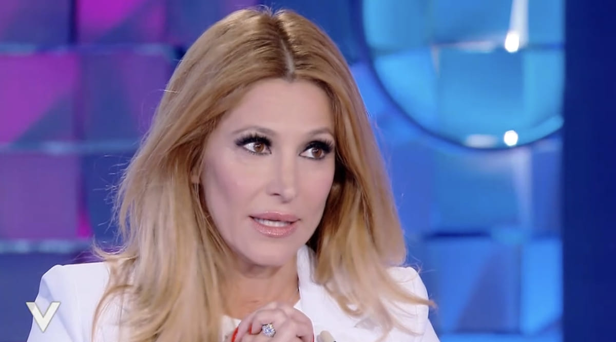 controversia adriana controversia adriana