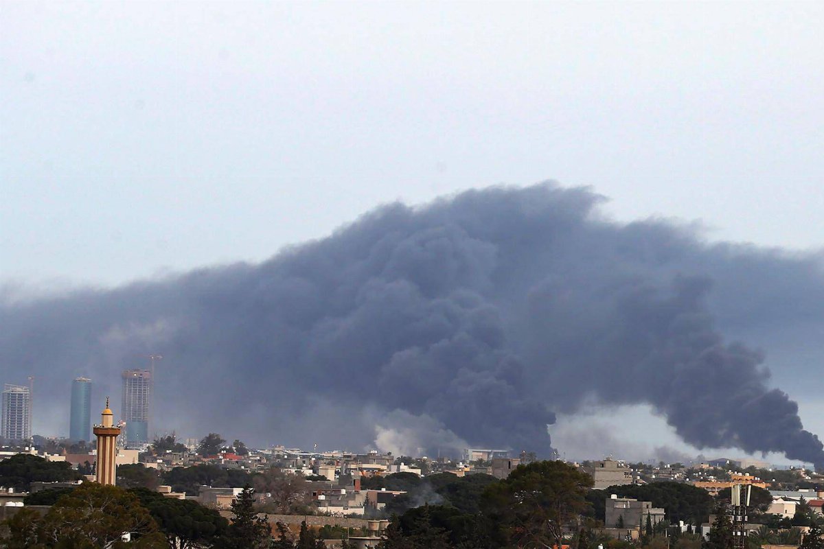Libia, ucciso Abdel Ghani al-Kikli: esplodono scontri armati a Tripoli