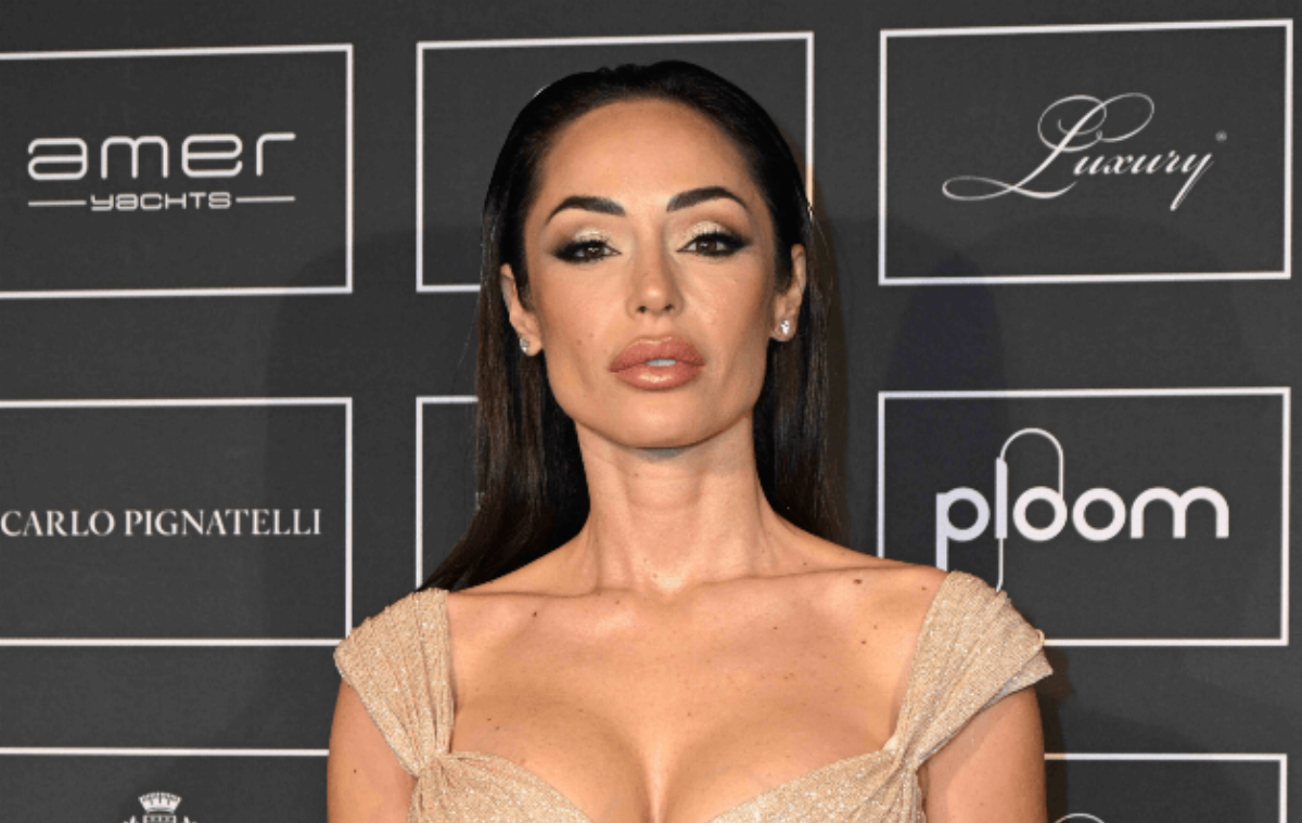 Raffaella Fico a Verissimo, il racconto della perdita del figlio Raffaella Fico a Verissimo, il racconto della perdita del figlio