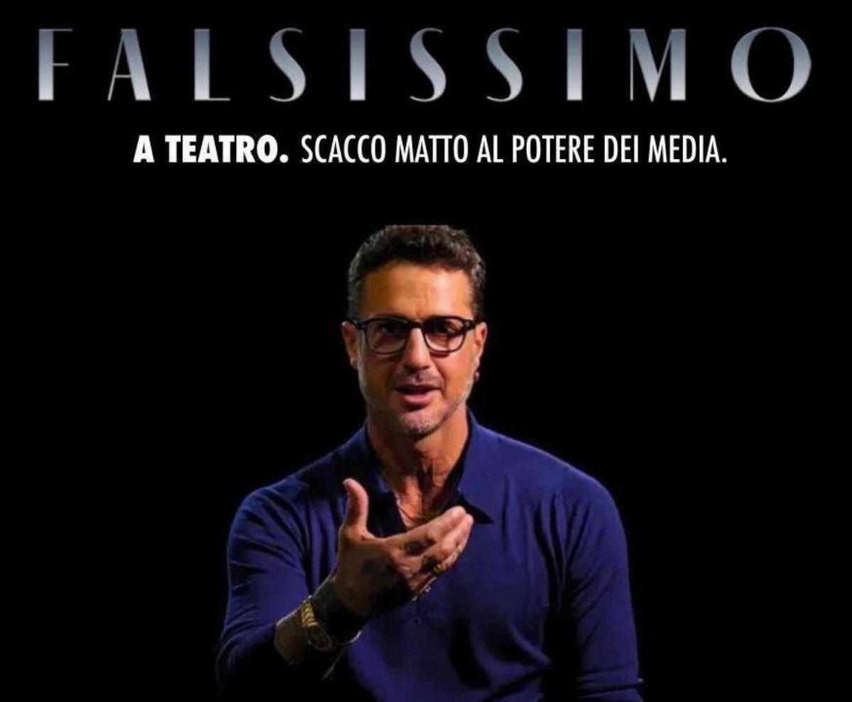 Fabrizio Corona ricorre contro lo stop ai video e porta Falsissimo a teatro Fabrizio Corona ricorre contro lo stop ai video e porta Falsissimo a teatro