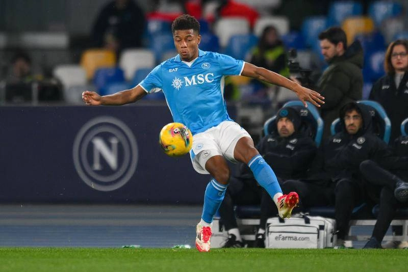 Infortunio per David Neres: l