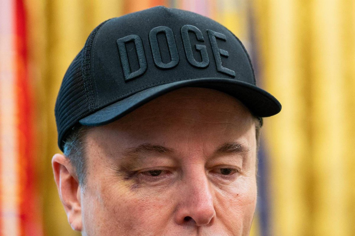 Elon Musk con occhio nero accanto a Trump: Colpito da mio figlio di 5 anni