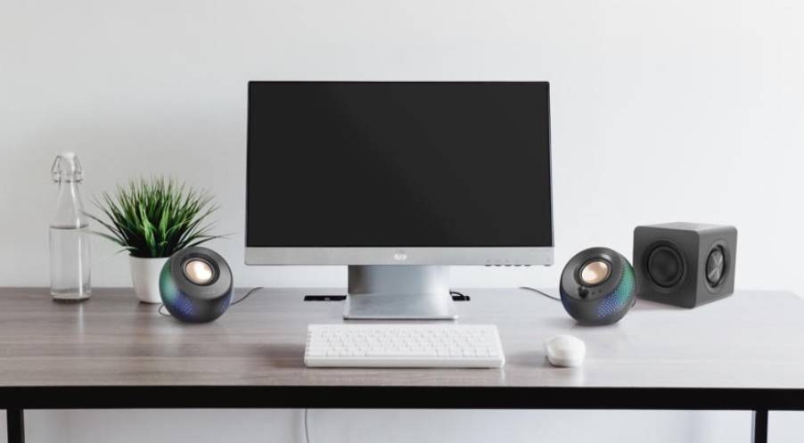 Creative svela le migliori offerte Black Friday