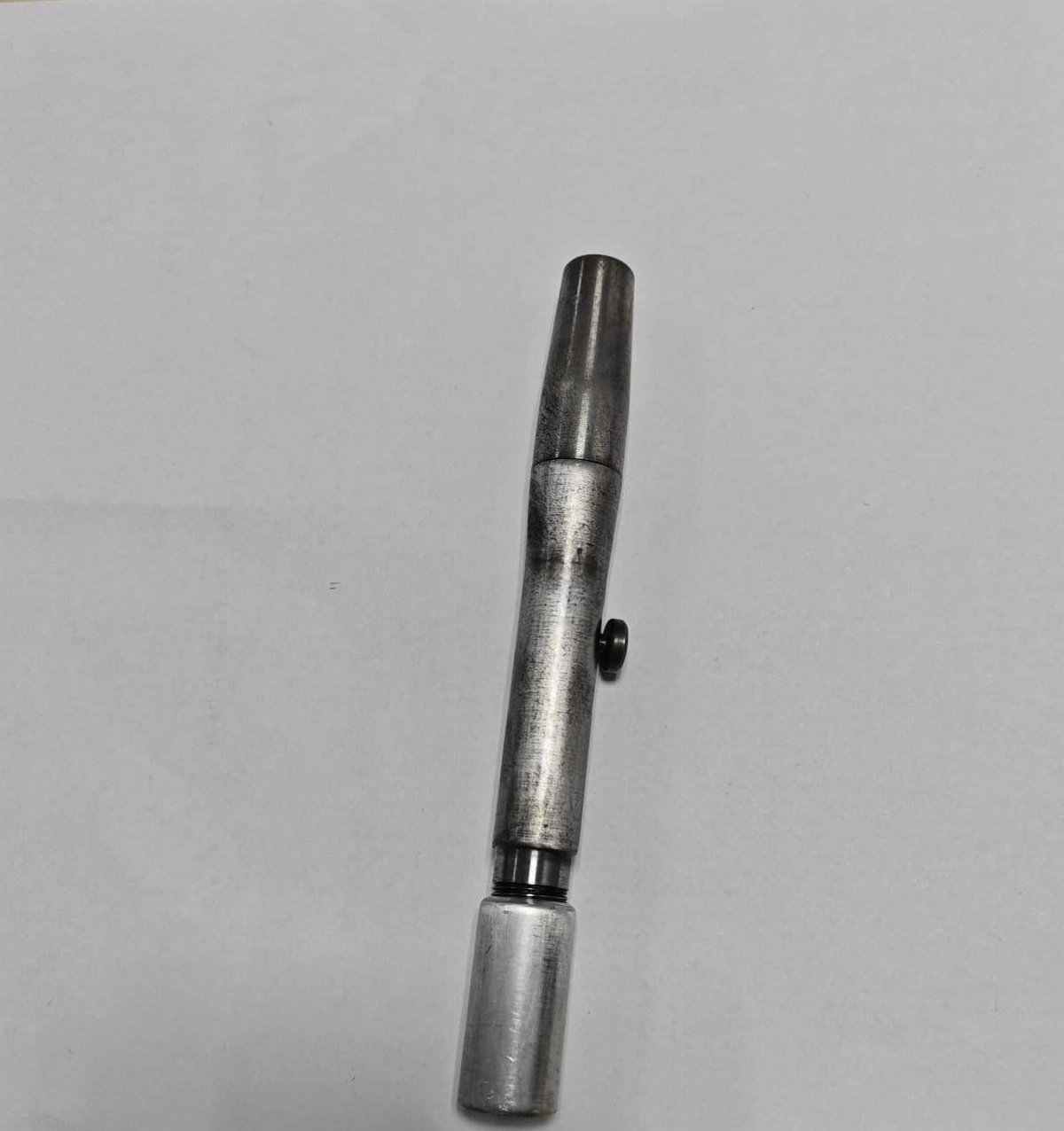 Penna-pistola in valigia: fermato all